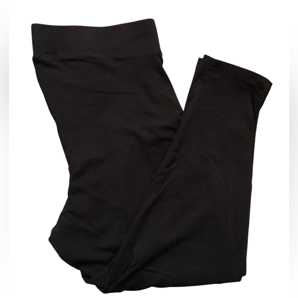 Torrid Black Cropped Cotton leggings Size 1 Slimming Soft comfortable layering